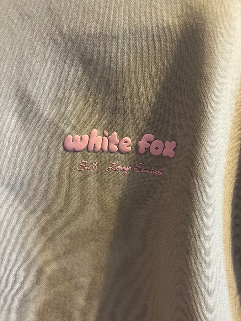 White Fox Lounge Essential Era 8 Mooncake and Pink Sweatshirt XS / S - Picture 4 of 7